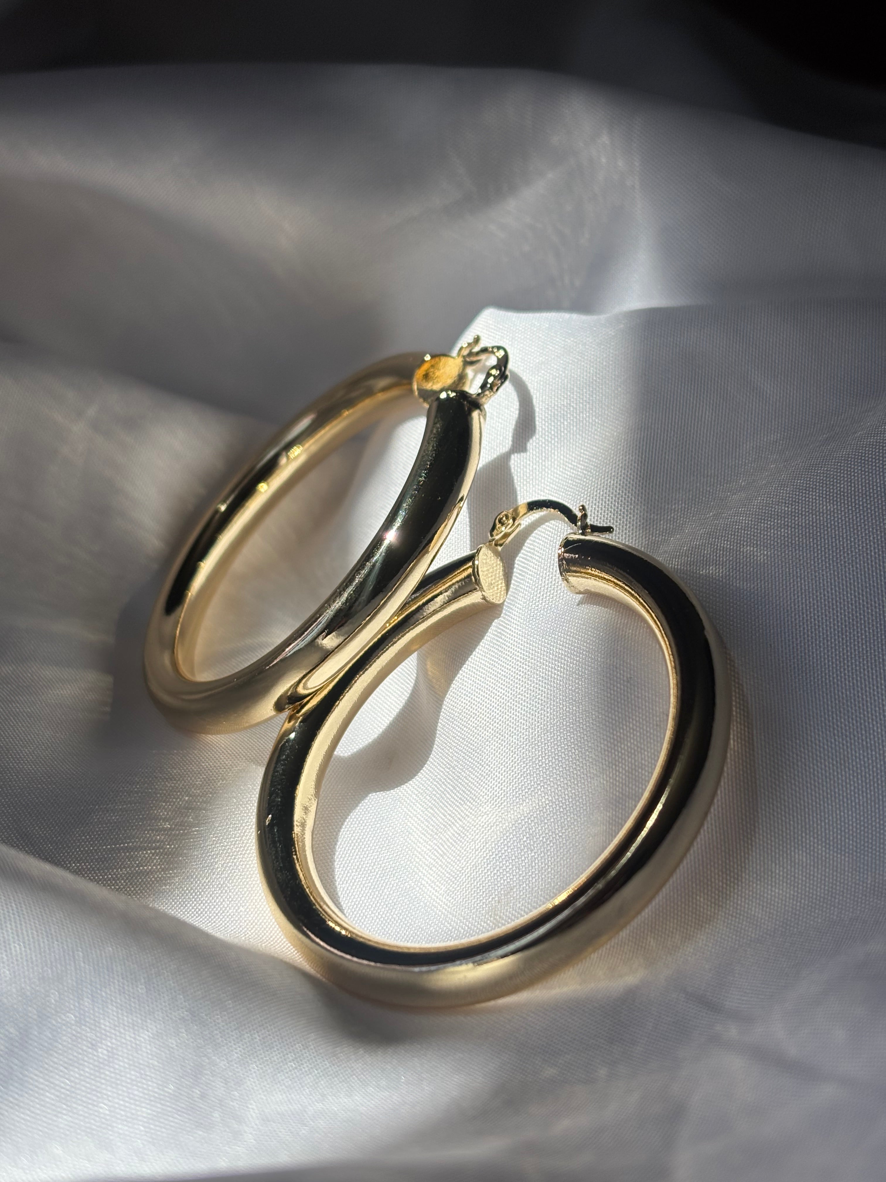 The Miranda Hoops