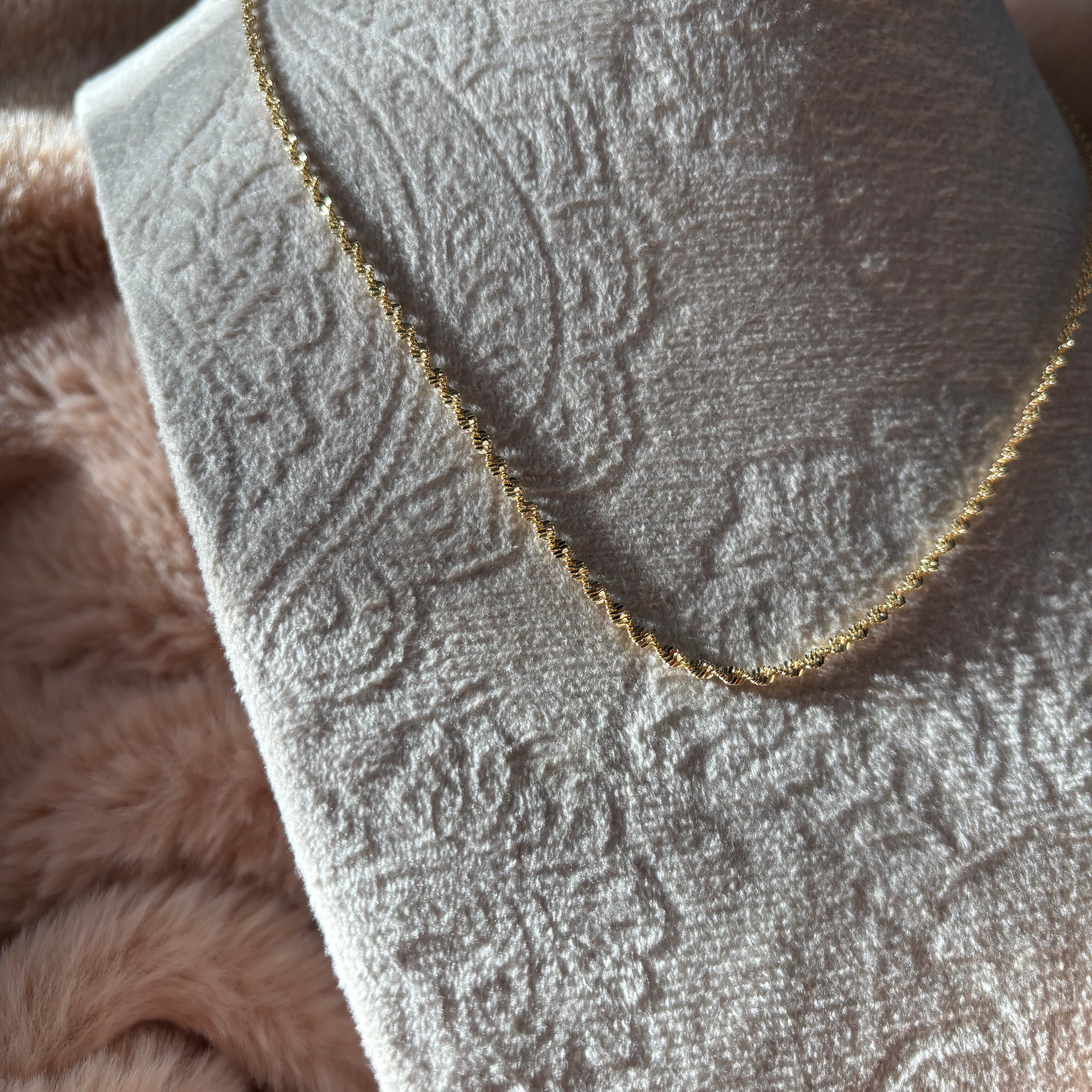 The Amara Necklace