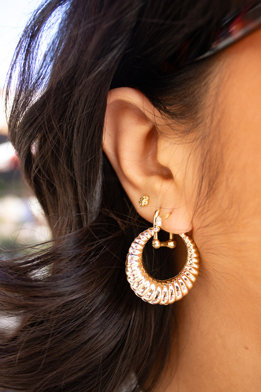 The Sofia Ribbed Hoops