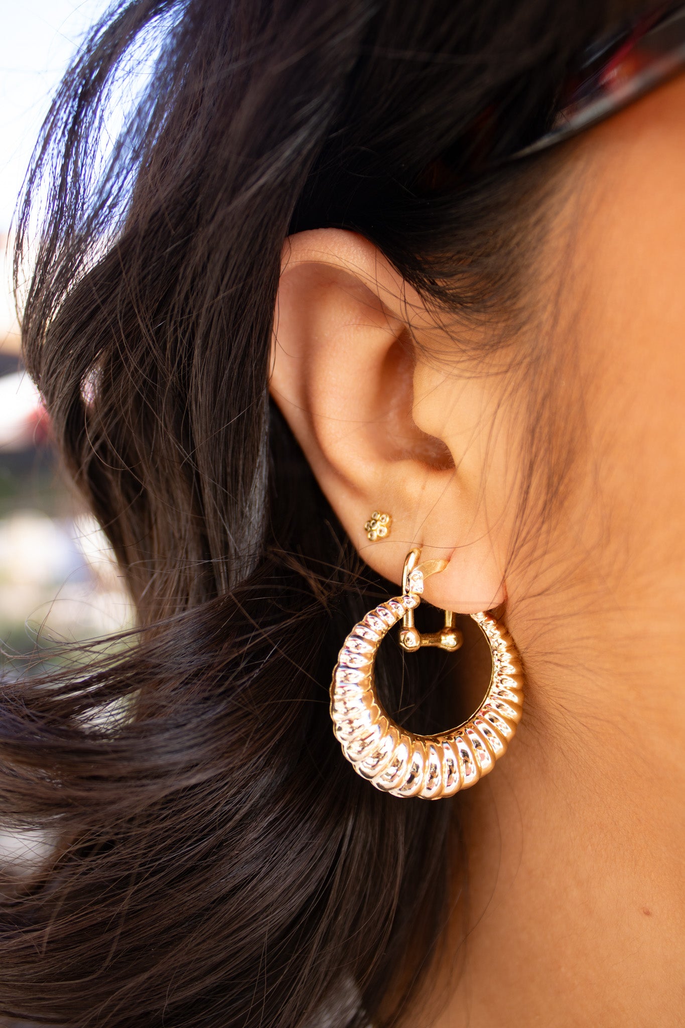 The Sofia Ribbed Hoops
