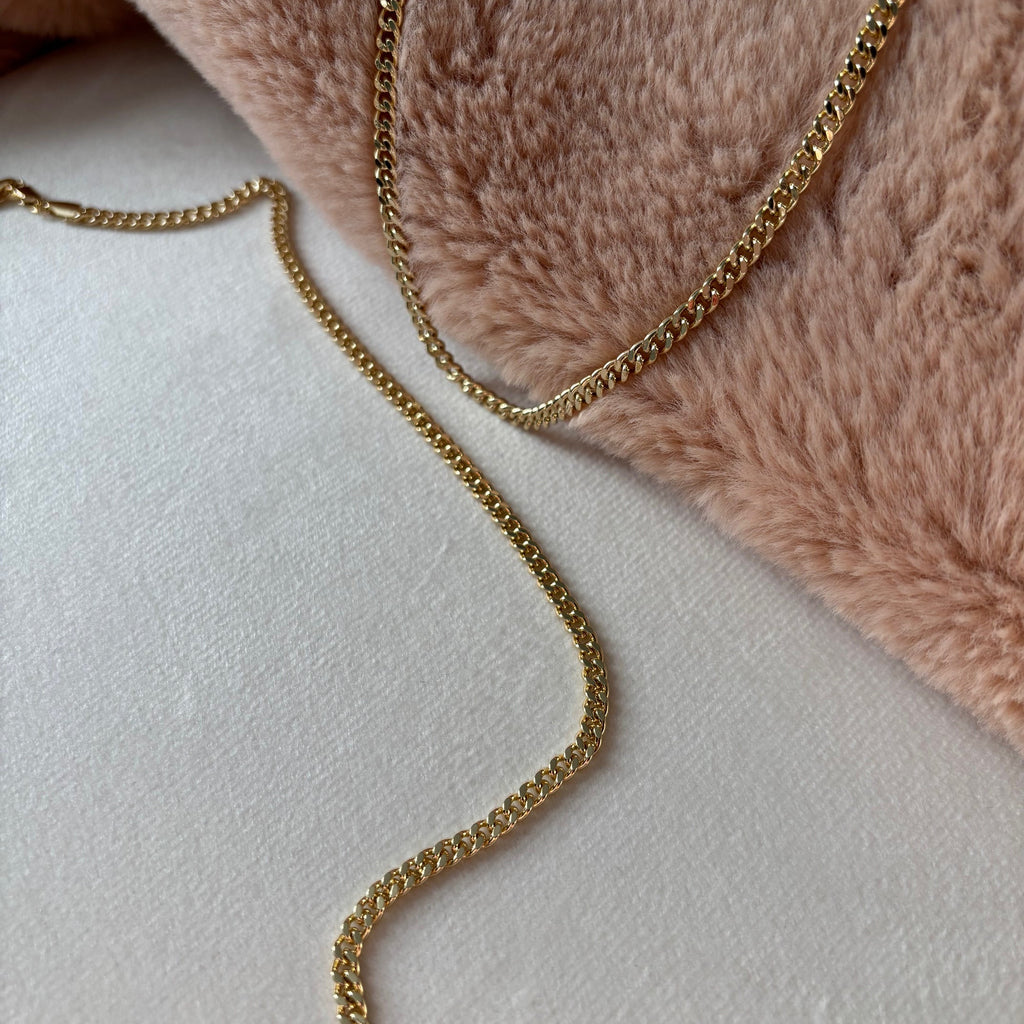 The Chloe Gold Curb Necklace